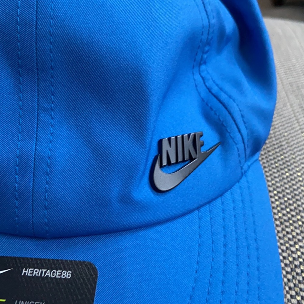 Nike cap - Picture 3 of 8